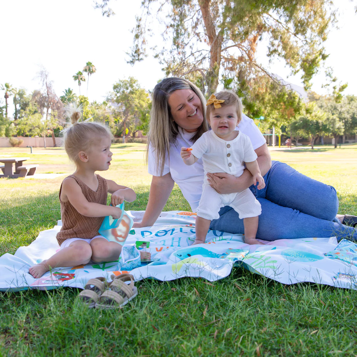 Bumkins Roll & Go Blanket - Rolling with the Waves