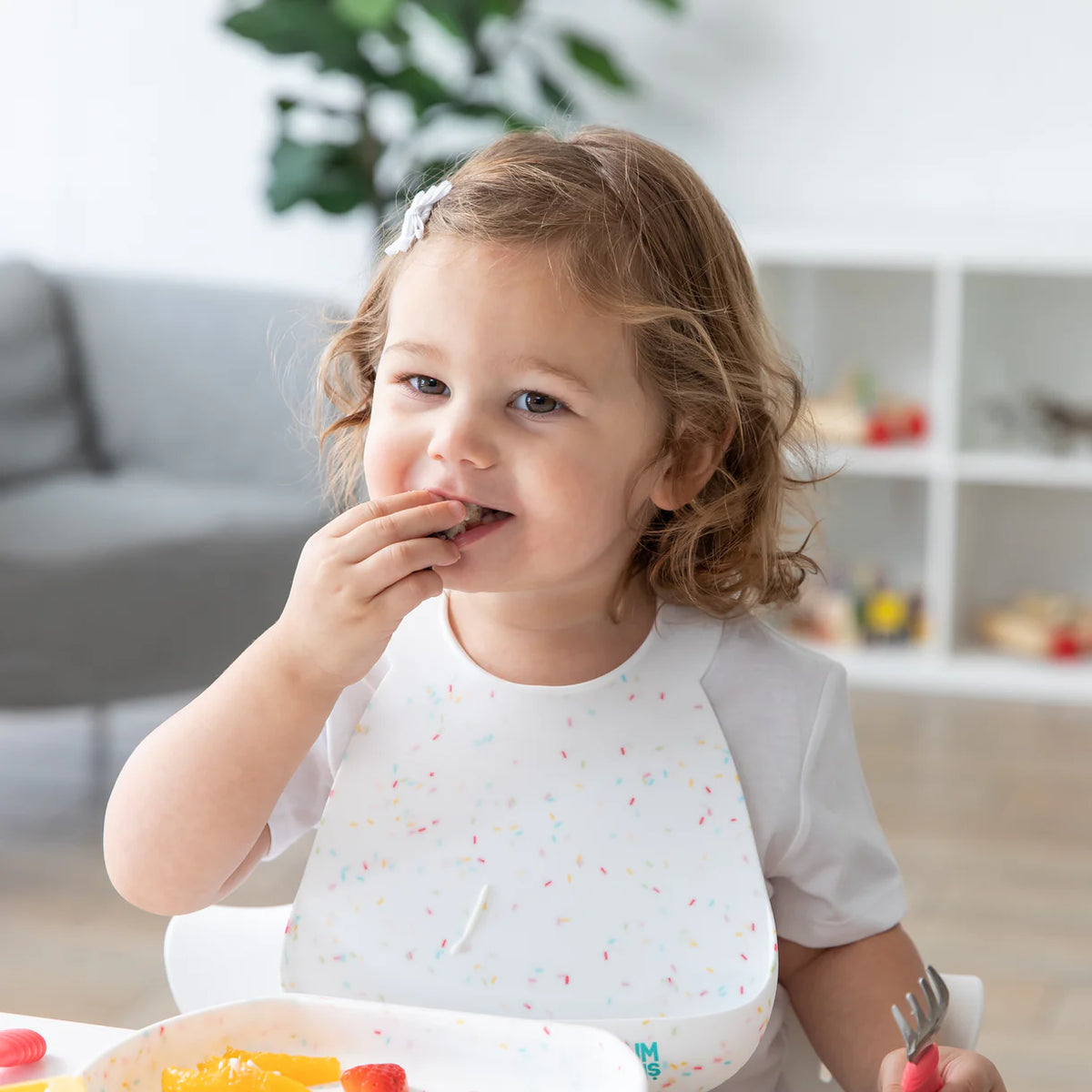 Bumkins Silicone Molded Bib - Vanilla Sprinkle